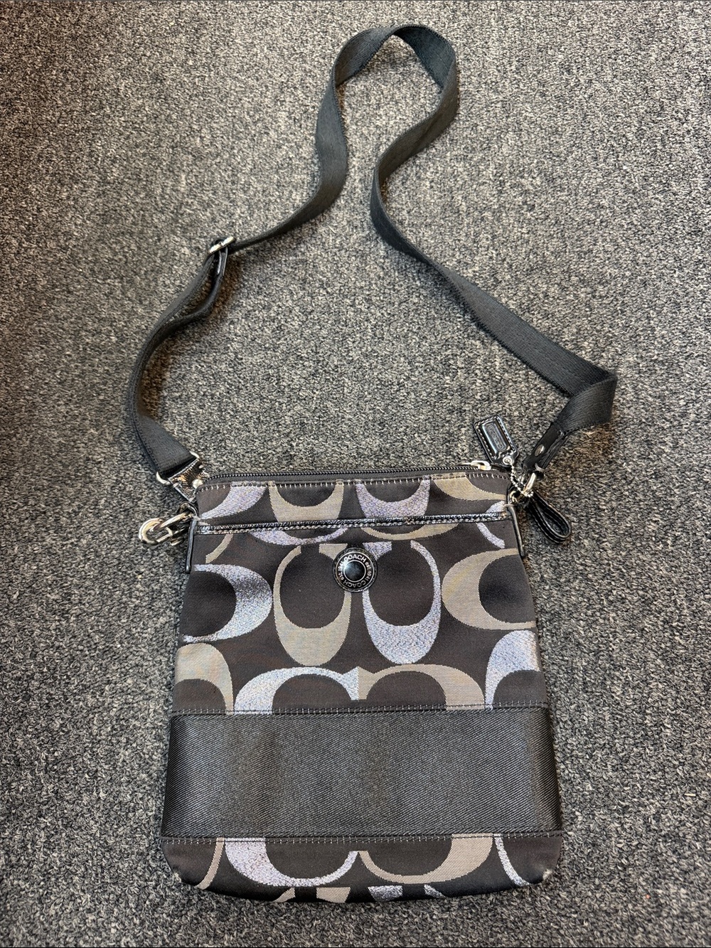 Coach Vintage Y2K Signature Swingpack Crossbody Black Silver Messenger Bag
